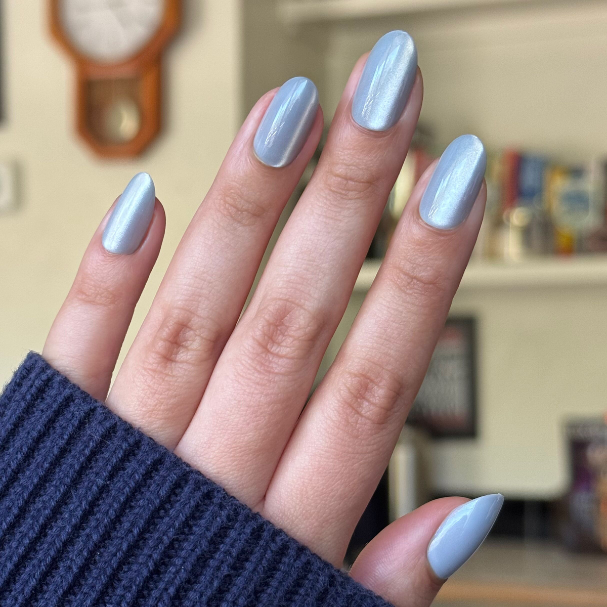 Misty Velvet - Press-On | Medium | Oval – Olive and June