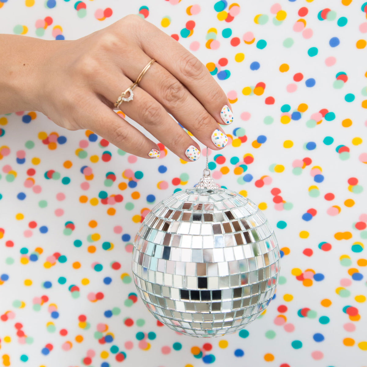 THE OLIVE & JUNE x OH JOY! CONFETTI NAIL ART TUTORIAL – Olive and June