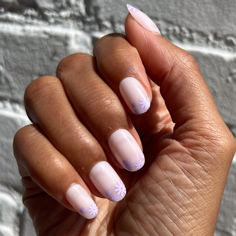 picture of Floral Tip | Short | Round - Tab Press-On