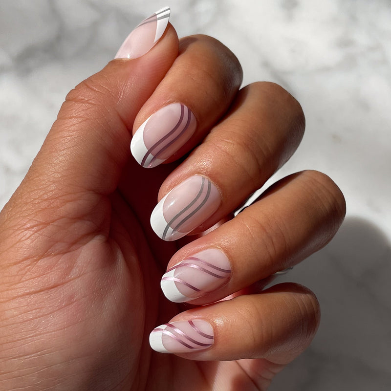 picture of Metallic Linear French - Press-On | Short | Round