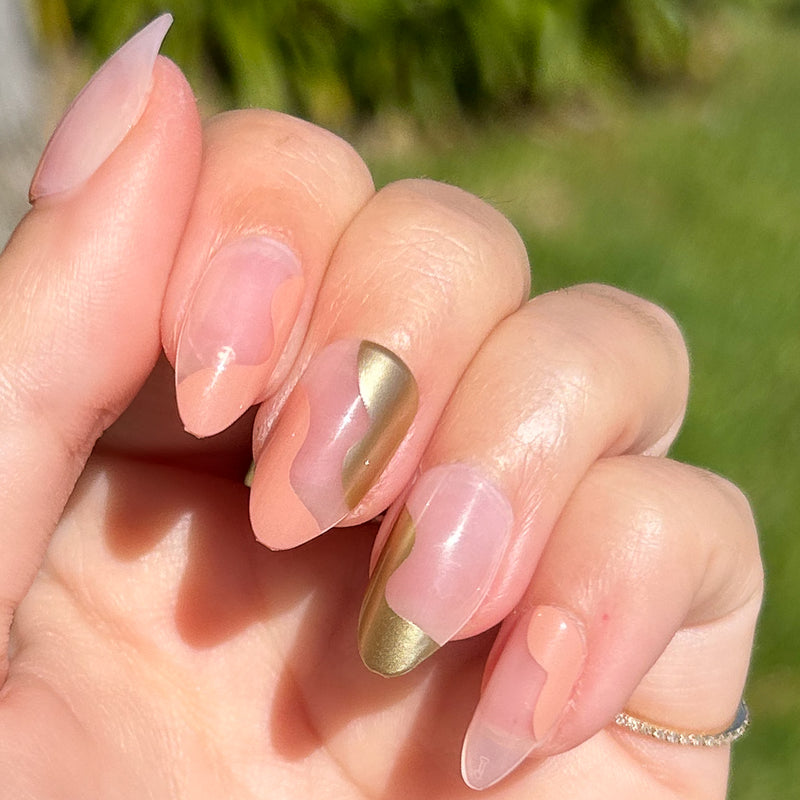 picture of Fall Groovy Swirl - Press-On | Medium | Almond