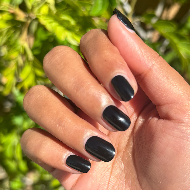 picture of Cateye | Extra Short | Squoval - Tab Press-On