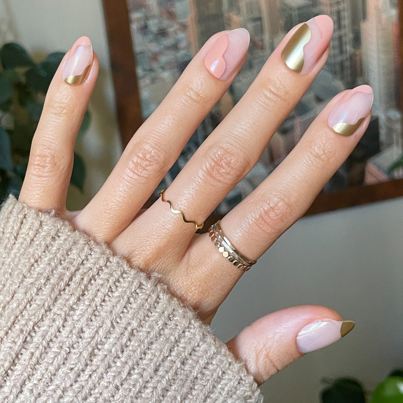 picture of Fall Groovy Swirl - Press-On | Medium | Almond