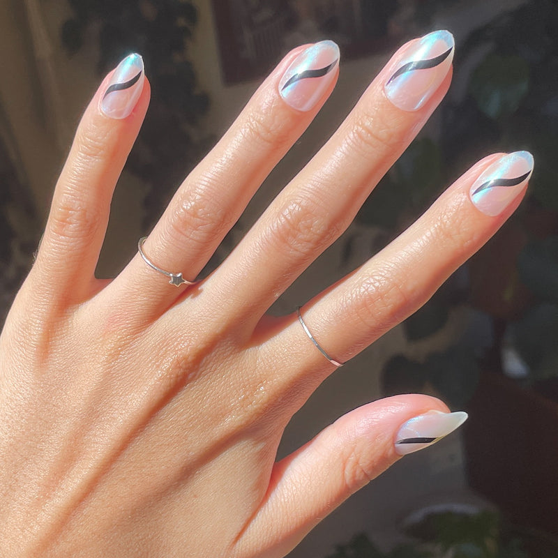 picture of Simple Twist - Press-On | Medium | Almond