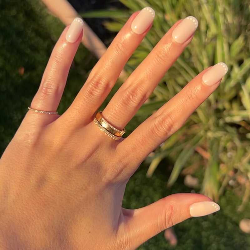 picture of Dotted French | Short | Round - Tab Press-On