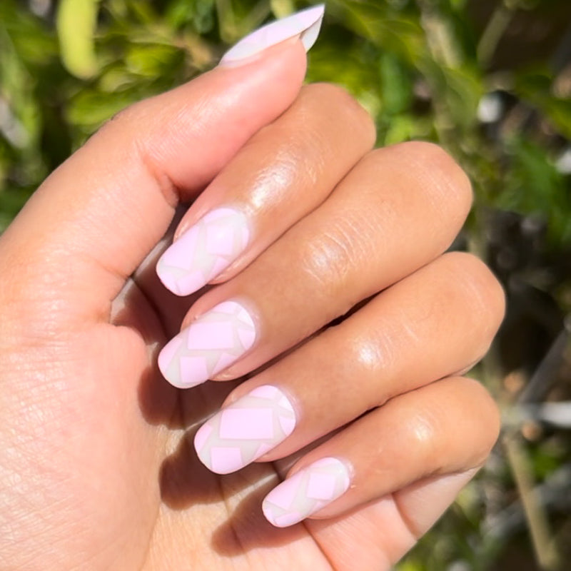 picture of Scattered Squares | Short | Squoval - Tab Press-On