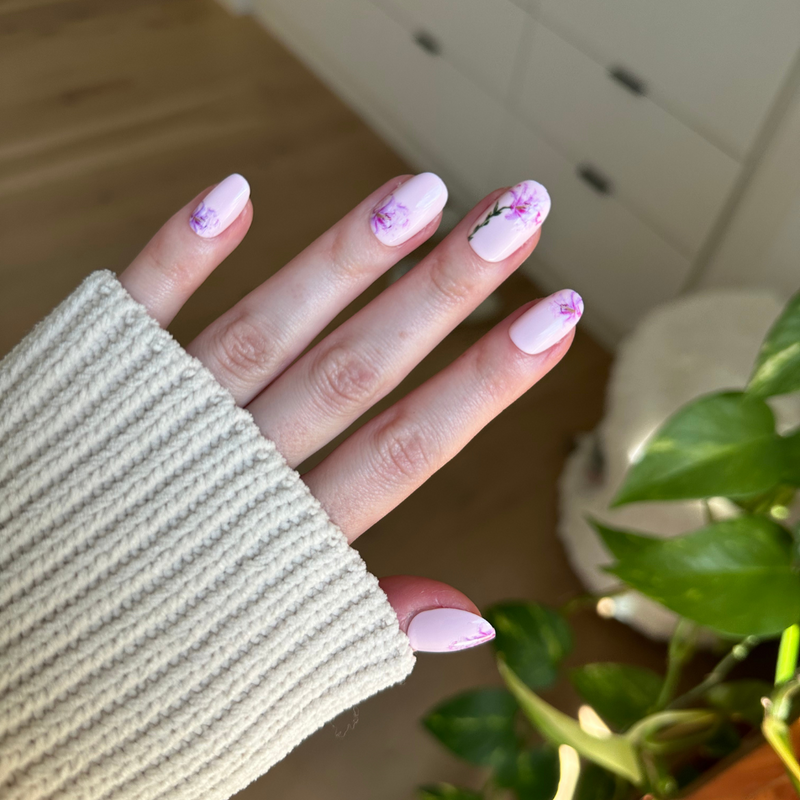 lily flower nail designs Blooming Lily - Press-On | Short