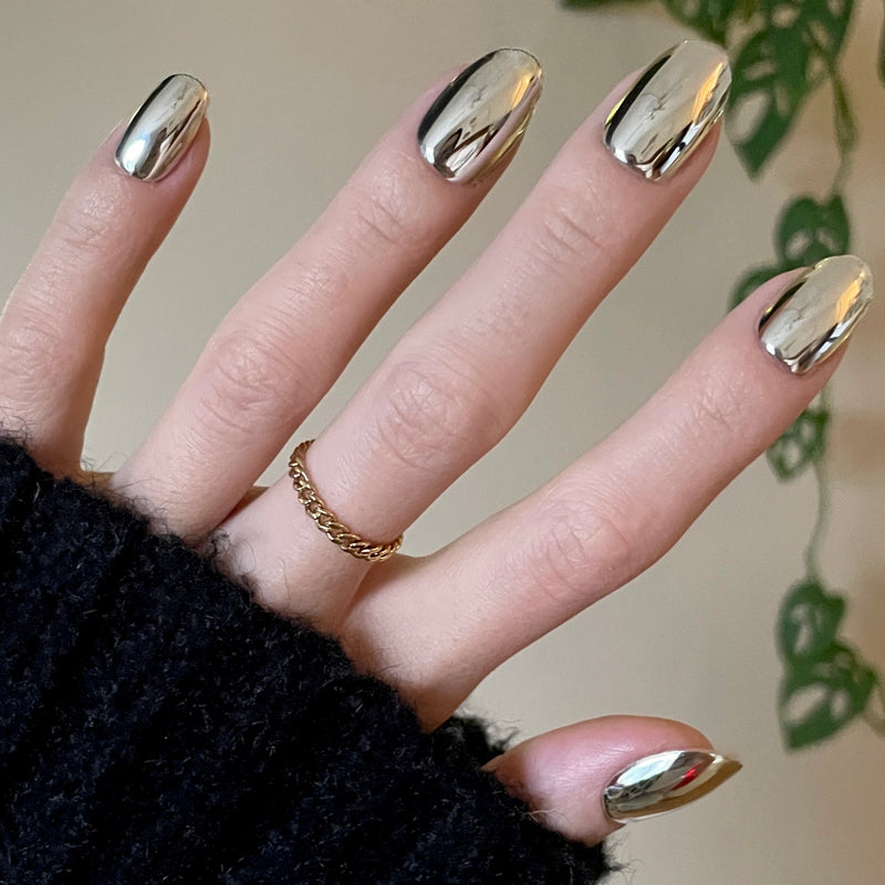 picture of Mirror Chrome - Press-On | Short | Round