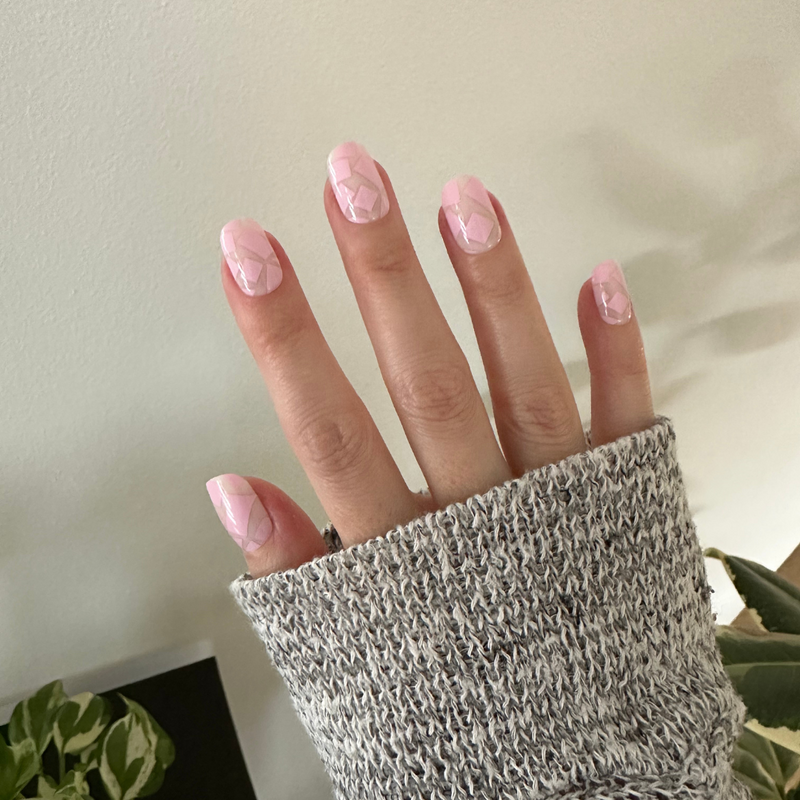 Scattered Squares | Short | Squoval - Tab Press-On - Tab Press-On