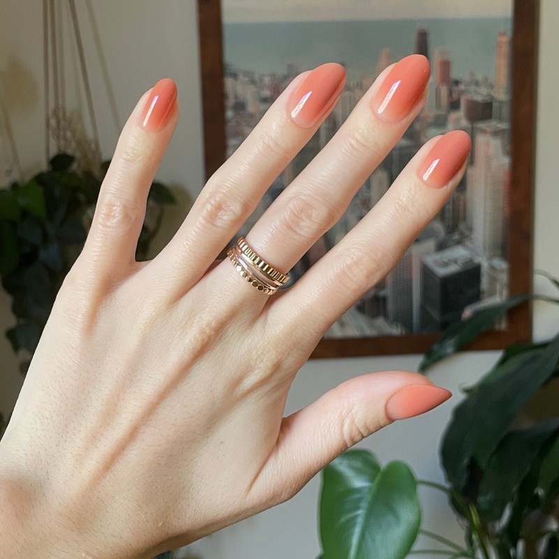 picture of Caramel Syrup Gradient - Press-On | Medium | Oval