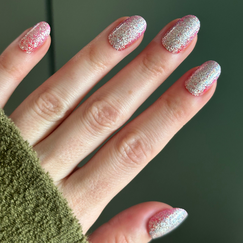 picture of Cherry Super Sparkle - Press On | Short | Round