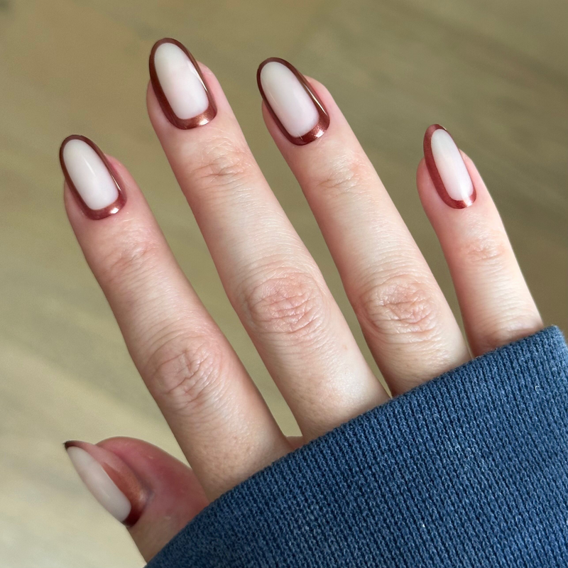 picture of Cocoa Chrome Outline - Press-On | Medium | Oval