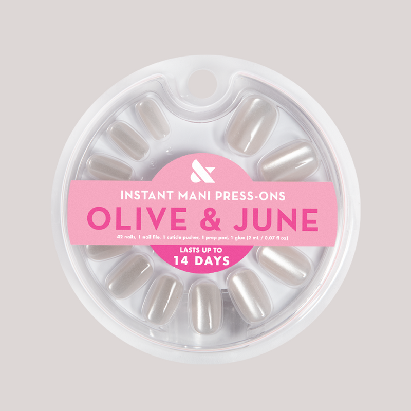 Cream Velvet - Press-On | Short | Squoval 