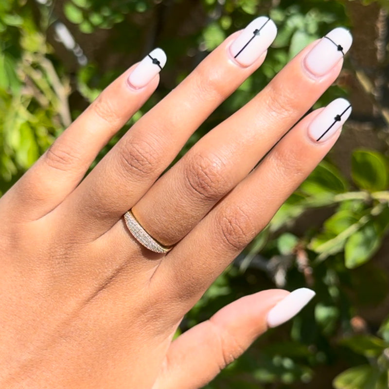 Linear Hearts | Short | Squoval - Tab Press-On - Tab Press-On