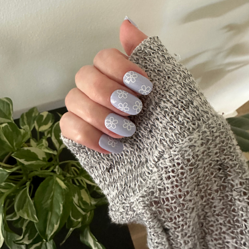 Floral Doodle | Short | Round - Tab Press-On - Tab Press-On