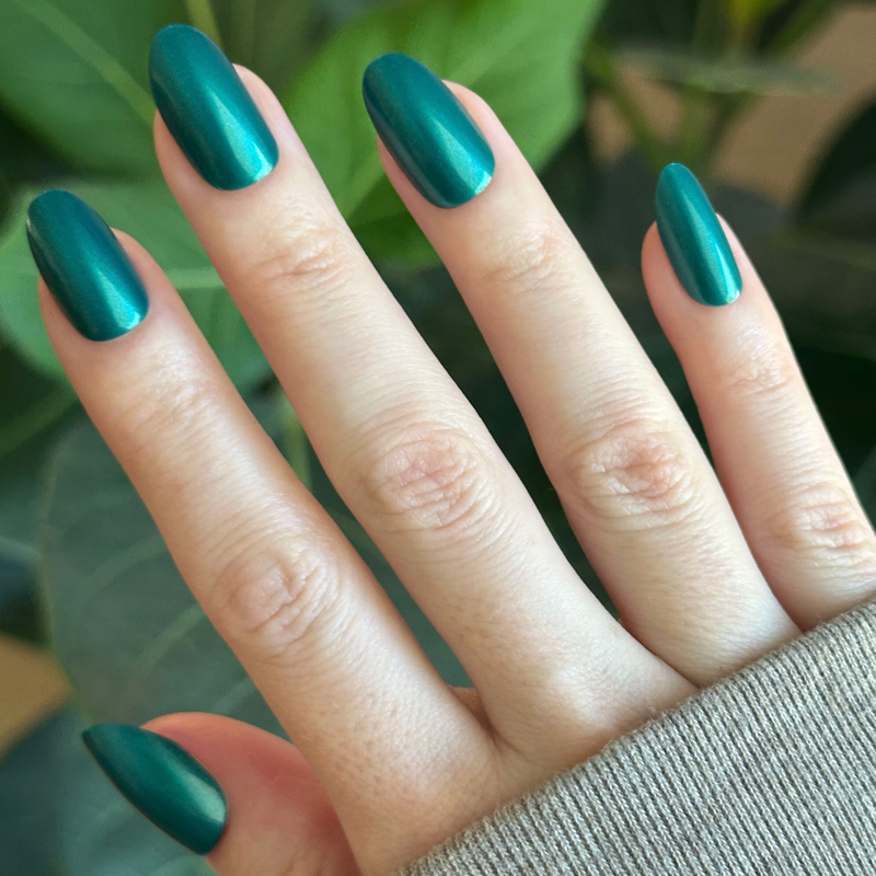 picture of Emerald Chrome - Press-On | Medium | Oval