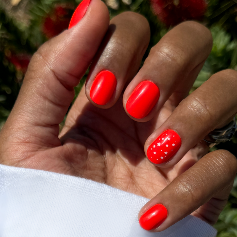 picture of Festive Stars | Extra Short | Round - Tab Press-On