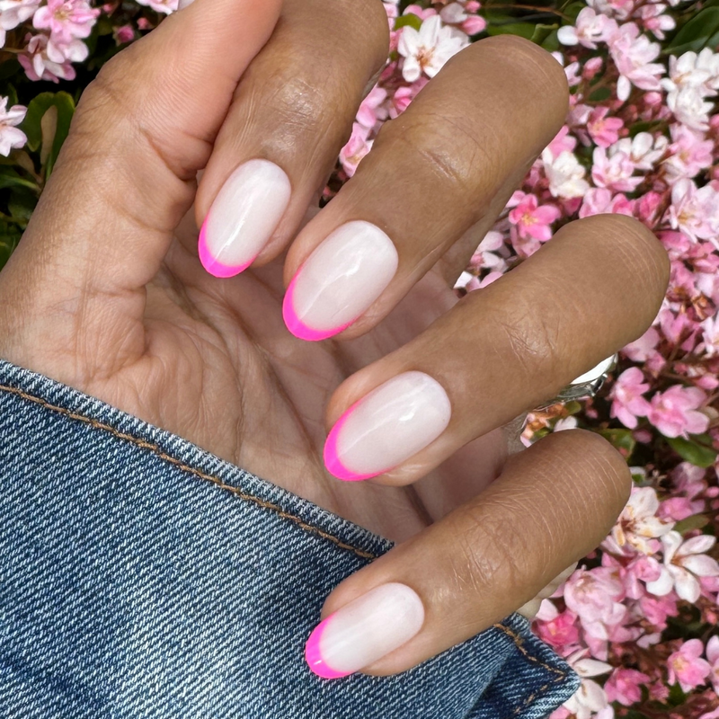 picture of Flamingo French | Medium | Oval - Tab Press-On