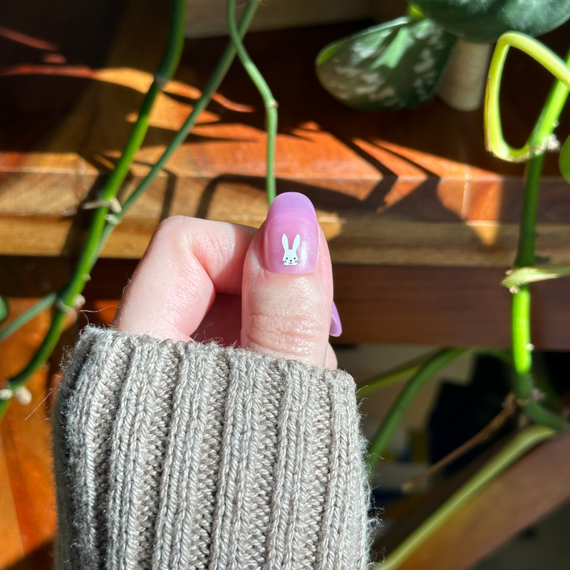 picture of Hello Bunny! - Press-On | Short | Round