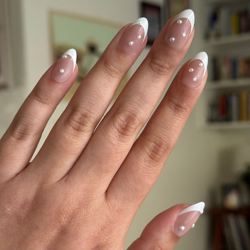 Iconic French Puffy Pearls  - Press On | Medium | Almond - Press-On