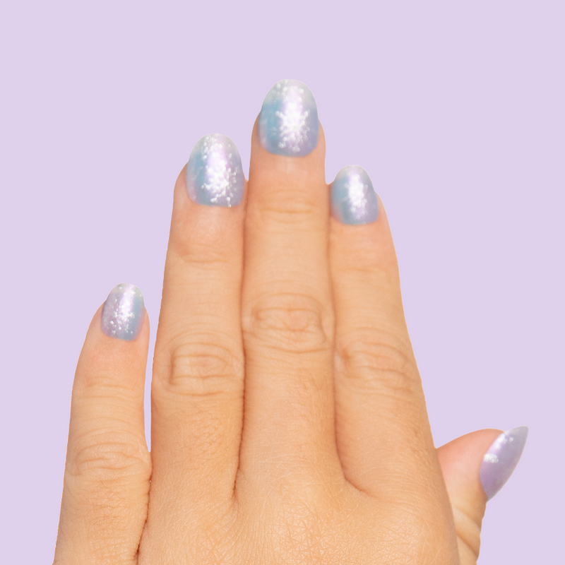 Iridescent Snow Queen - Pressies | Extra Short Short | Round - Pressies