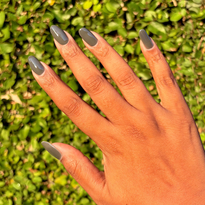 Is It Smoky In Here? Gel display on hand