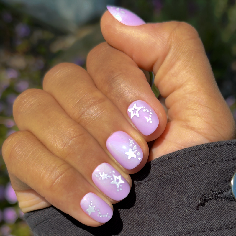 picture of Lavender Iridescent Stars - Press-On | Extra Short | Round
