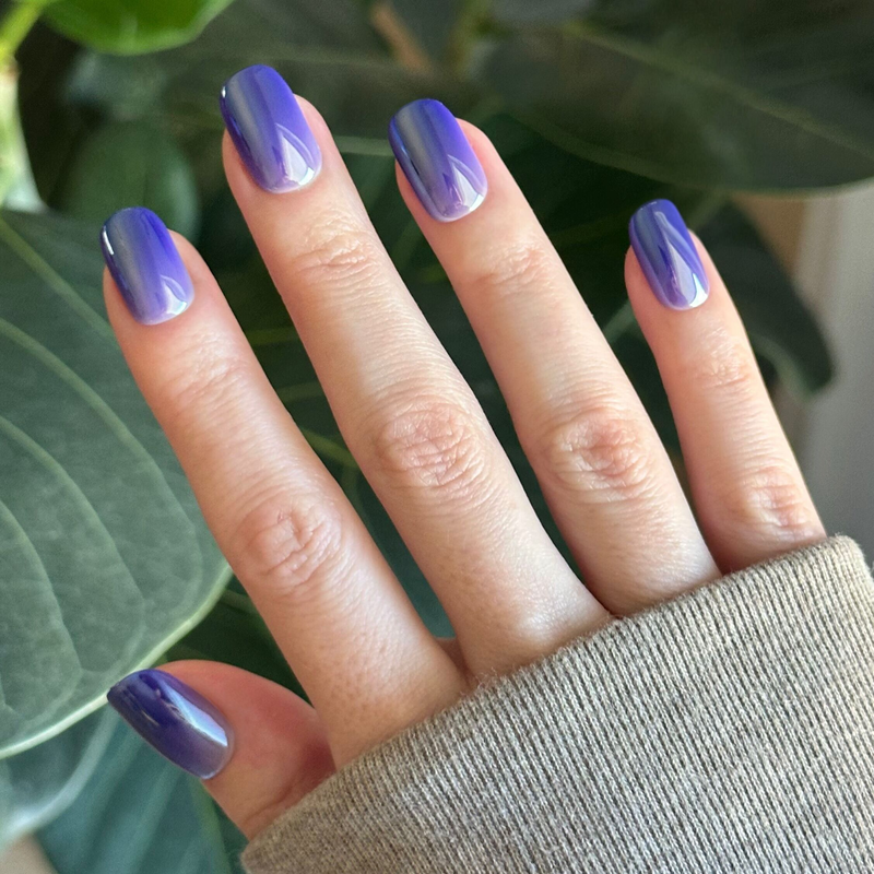 picture of Midnight Chrome Gradient - Tab Press-On | Short | Squoval