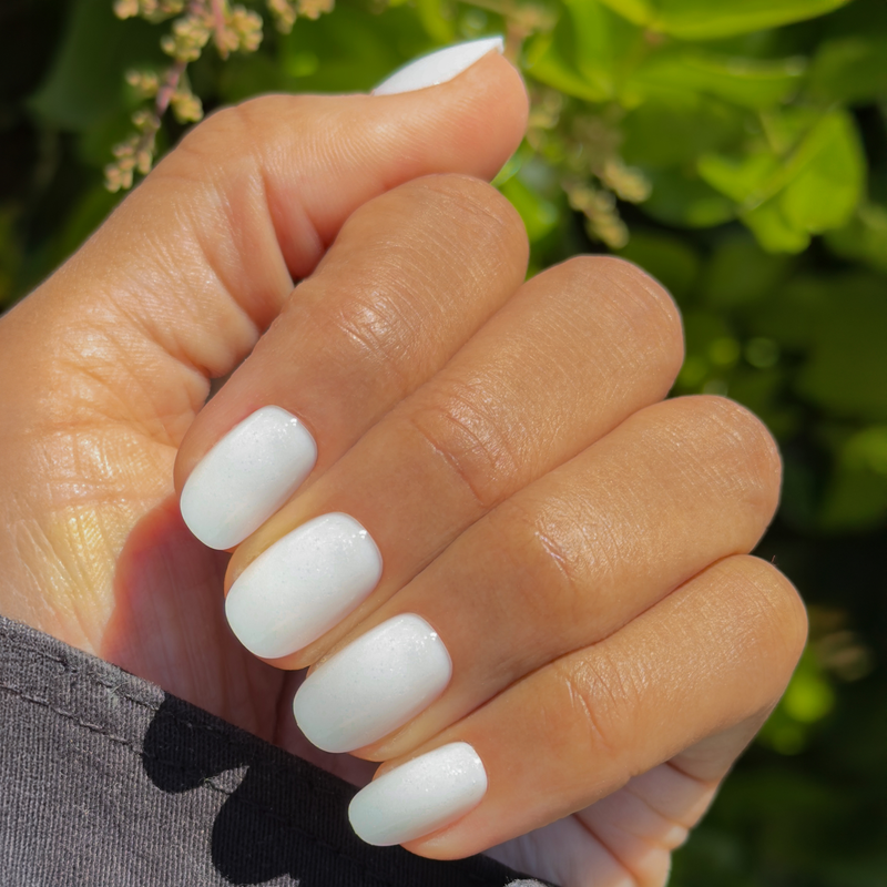 picture of Milky Shimmer - Press-On | Short | Round