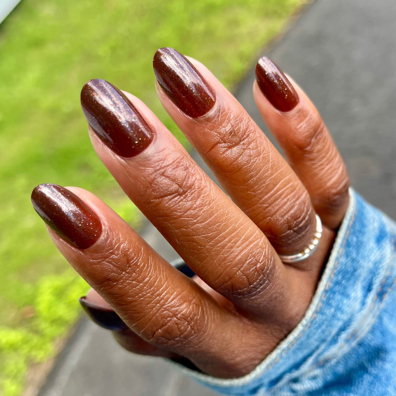 Museum Date - Press-On | Medium | Oval - Press-On