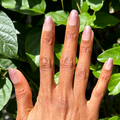 Mystical Glitter - Press-On | Short | Round single nail ugc