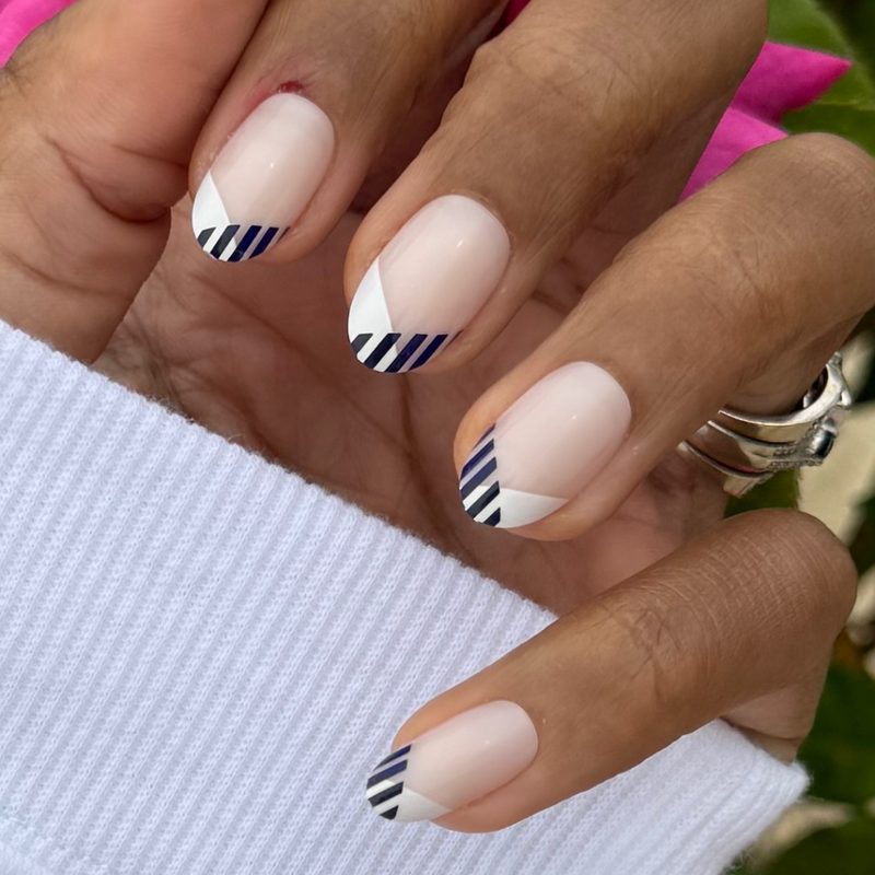 picture of Nautical Split French - Press-On | Medium | Oval