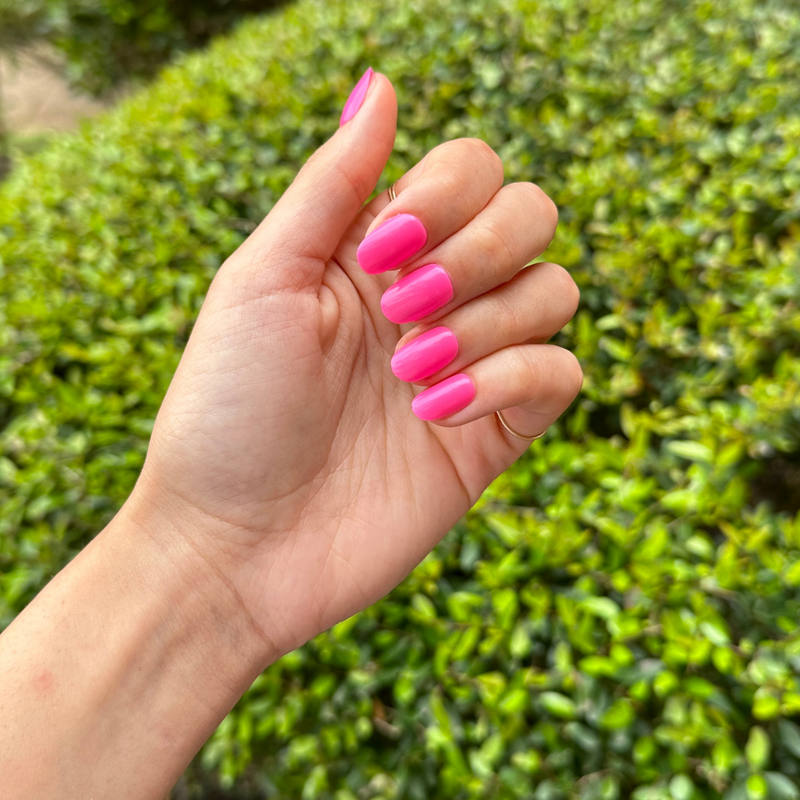 picture of Neon Flamingo | Short | Round - Tab Press-On