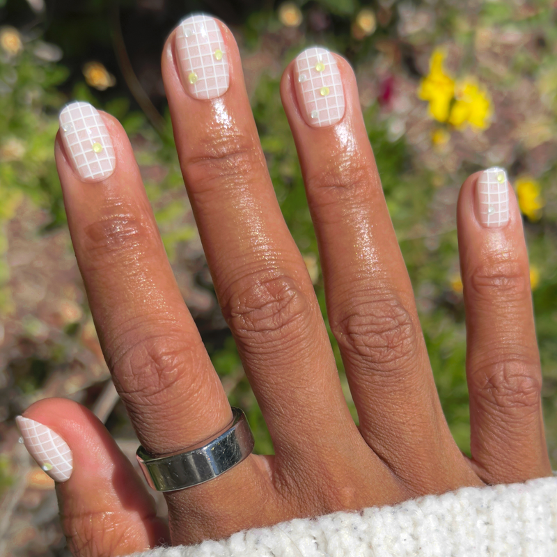 picture of Nothing But Net - Press-On | Extra Short | Round