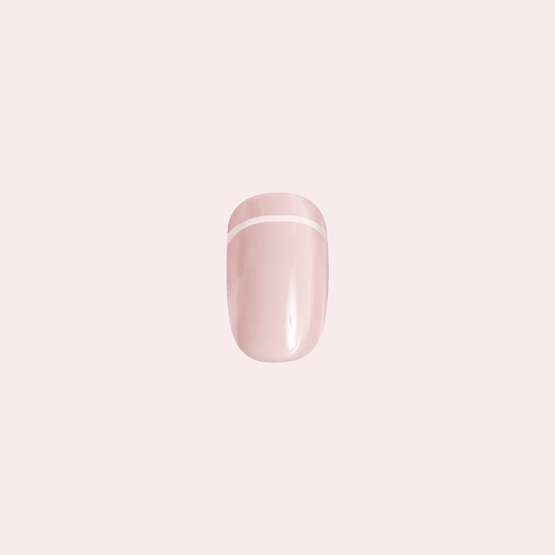Outlined French - Press-On | Short | Squoval short false nail with subtle white outline for a polished at-home manicure