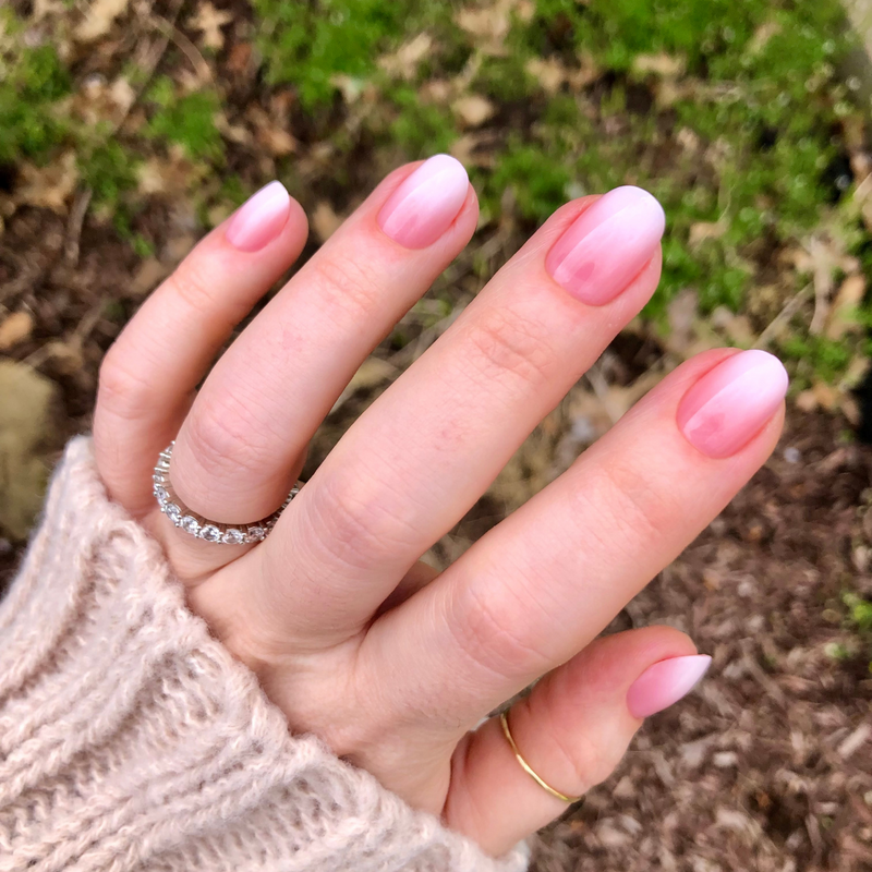 picture of Pink Syrup Gradient - Press-On | Extra Short | Round