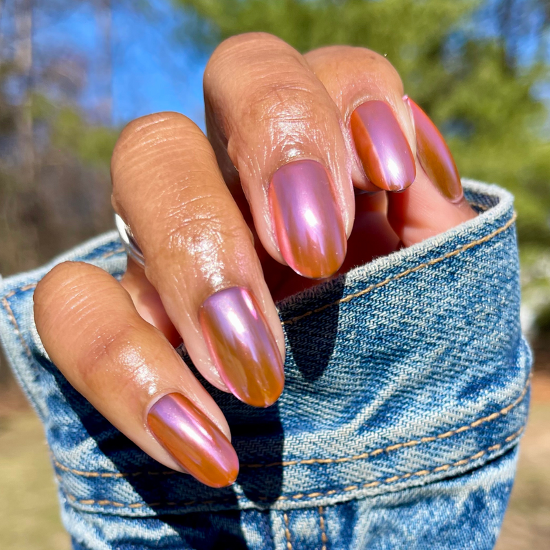 picture of Pink Mirror Chrome - Press-On | Medium | Oval