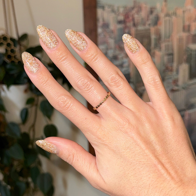 Pop Fizz Mani Gel on nails