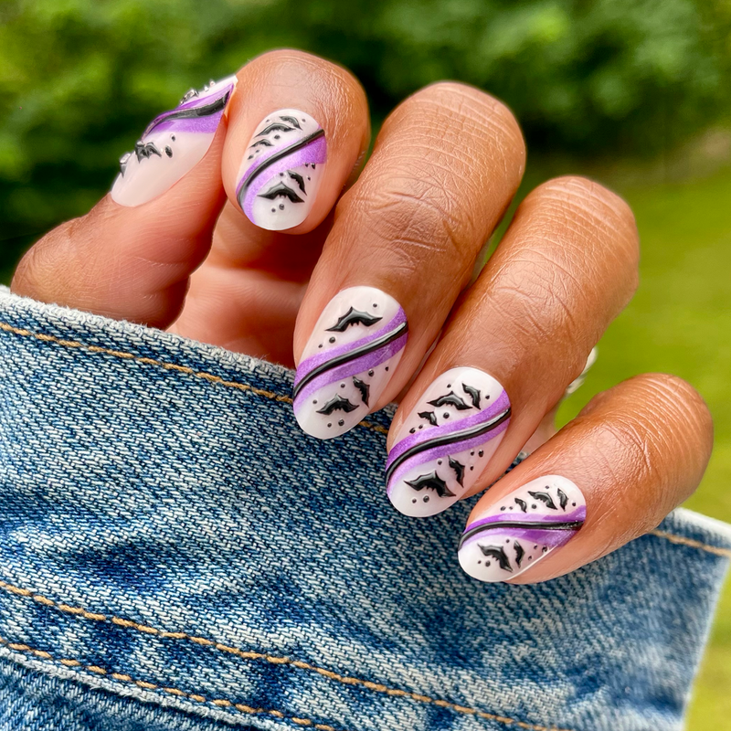 Puffy Bat Swirls - Press-On | Medium | Oval