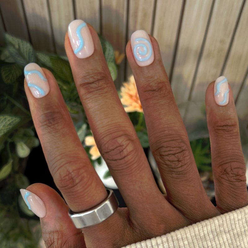 picture of Puffy Swirls - Press-On | Short | Round