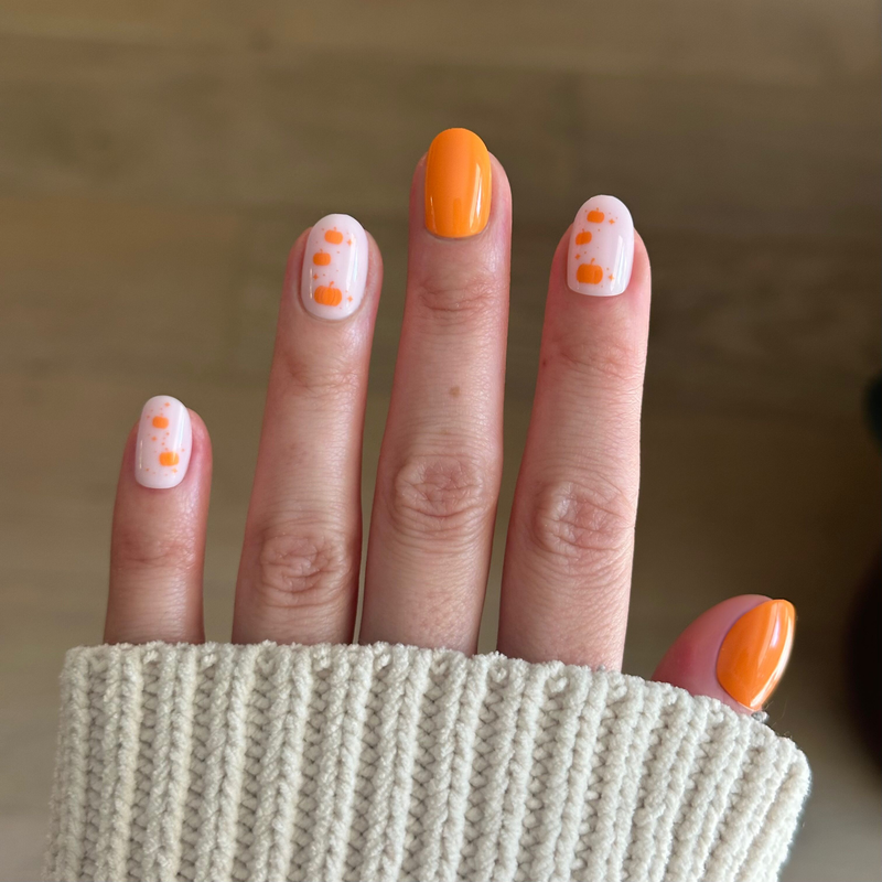 Pumpkin Party - Press-On | Extra Short | Round