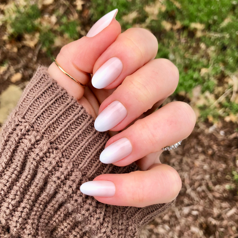 picture of Pure White Syrup Gradient - Press-On | Medium | Oval