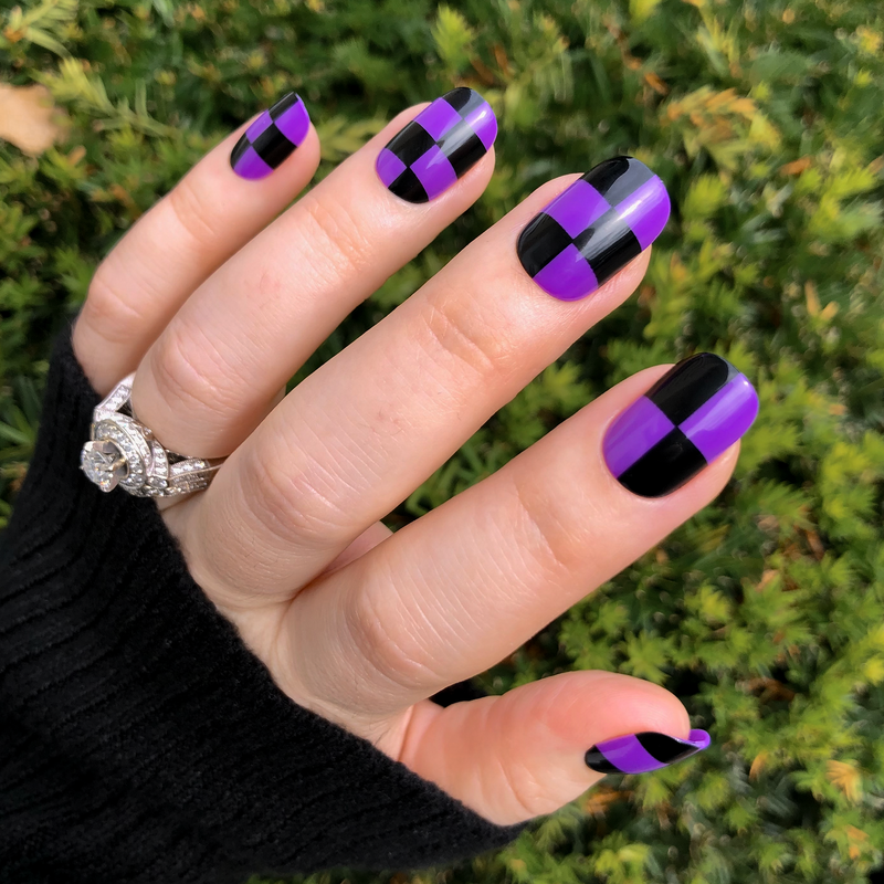 picture of Purple Checker Party | Short | Squoval - Tab Press-On