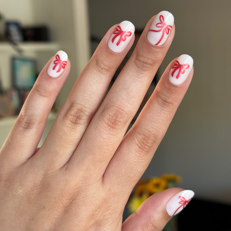 picture of Red Chrome Bows - Tab Press-On | Short | Round