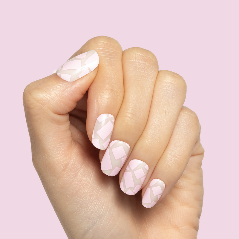 picture of Scattered Squares | Short | Squoval - Tab Press-On