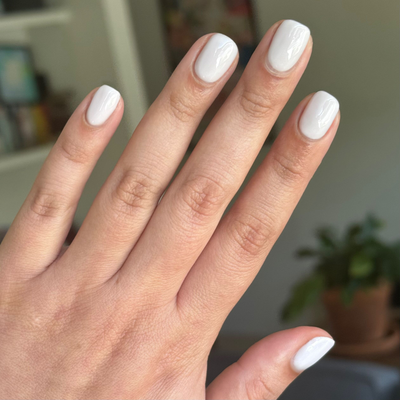 Sculpture Wing - Gel display on hand