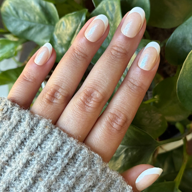 picture of Snowy French - Press-On | Short | Round