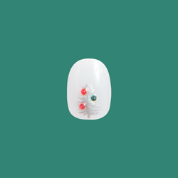 Snowy Trees with Puffy Ornaments - Press-On | Extra Short | Round
