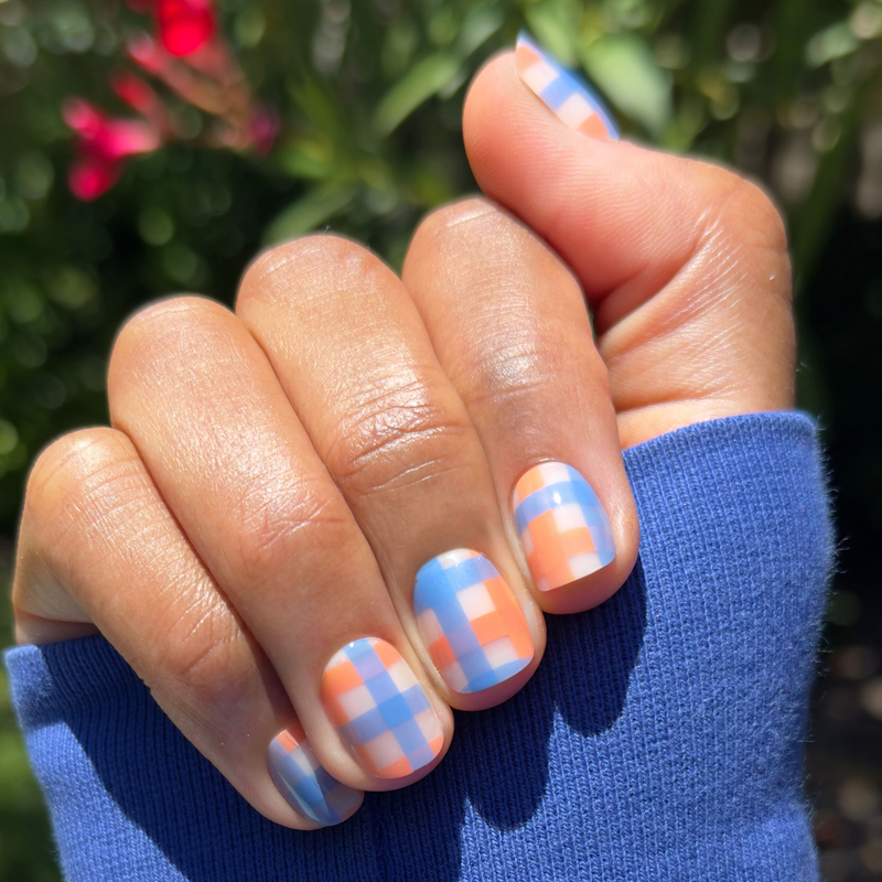 picture of Soft Plaid - Press-On | Extra Short | Squoval