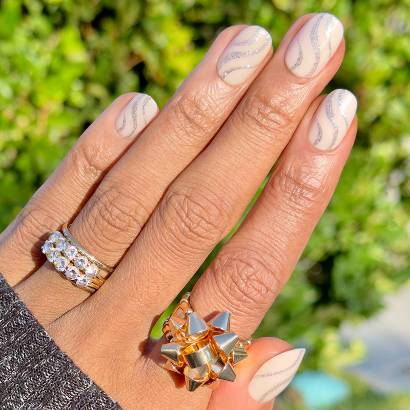 picture of Sparkle Swirl - Tab Press-On | Short | Round